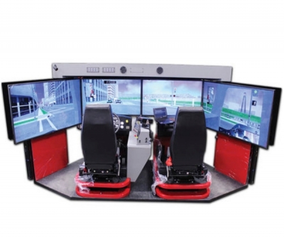 Ambulance driving simulator / workstation / virtual reality